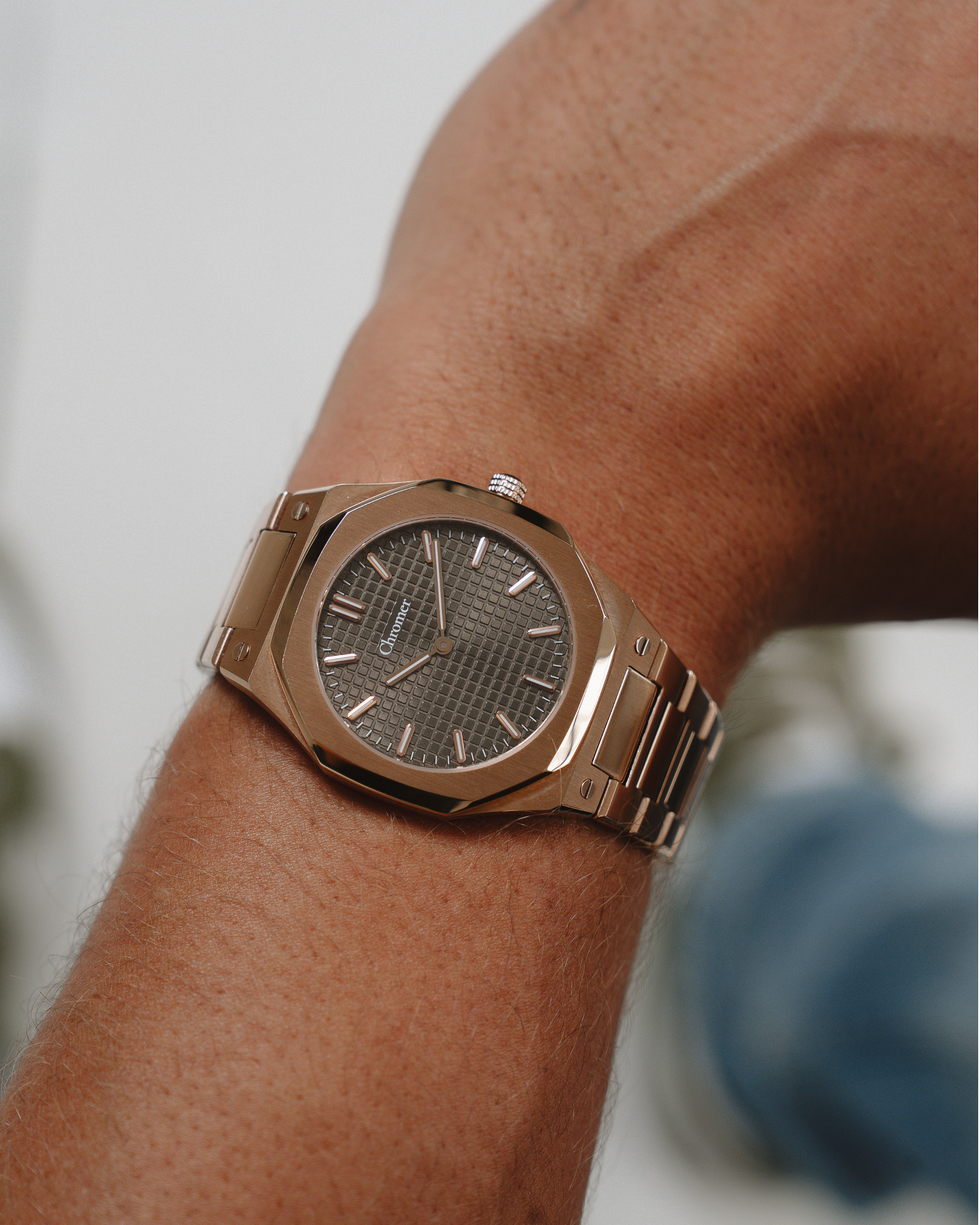 AMARI - ROSE GOLD CHOCOLATE