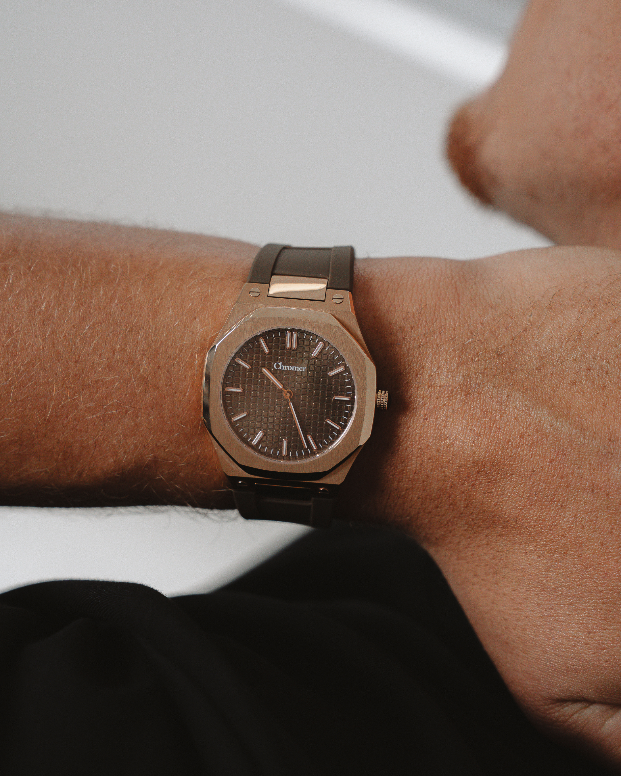 AMARI - ROSE GOLD CHOCOLATE