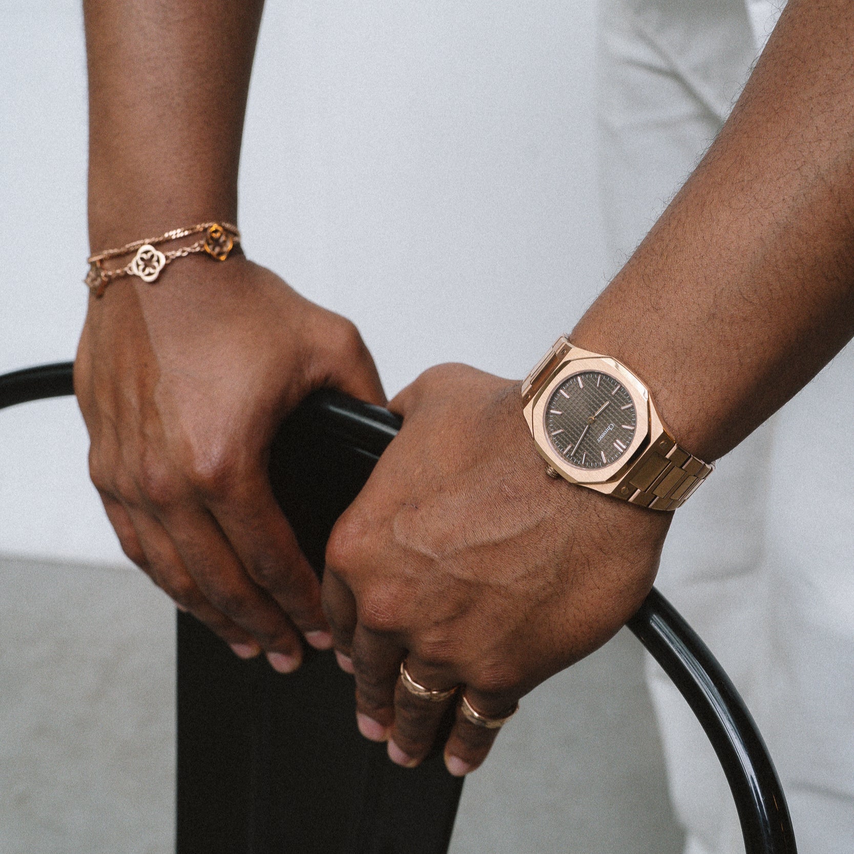 AMARI - ROSE GOLD CHOCOLATE